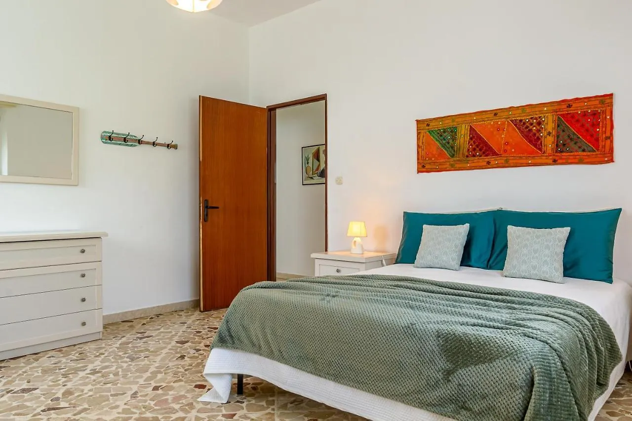 Villa Alberto Puntalazzo Italy